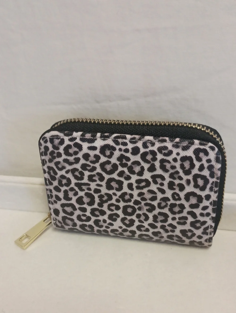 Women’s RFID Blocking Zipper Wallet leopard print accordion Card Holder